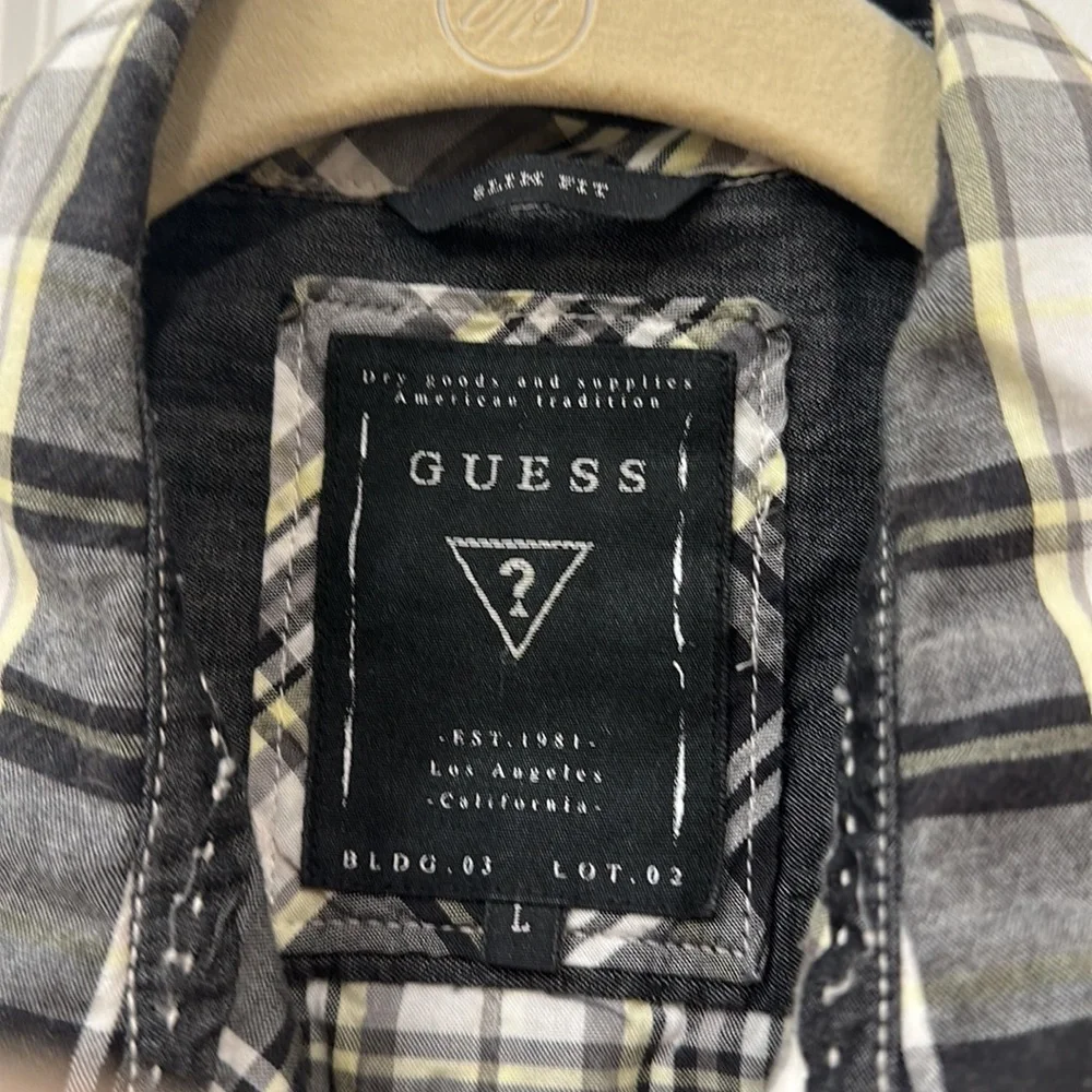 Guess Men’s Button Up Shirt